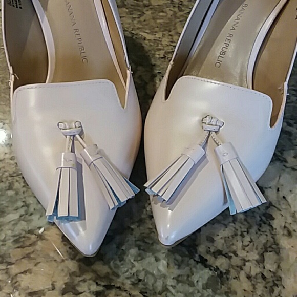 Banana Republic Pink Heels with Tassels - Picture 5 of 9